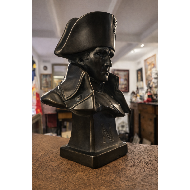 Buste militaire décoratif en bronze