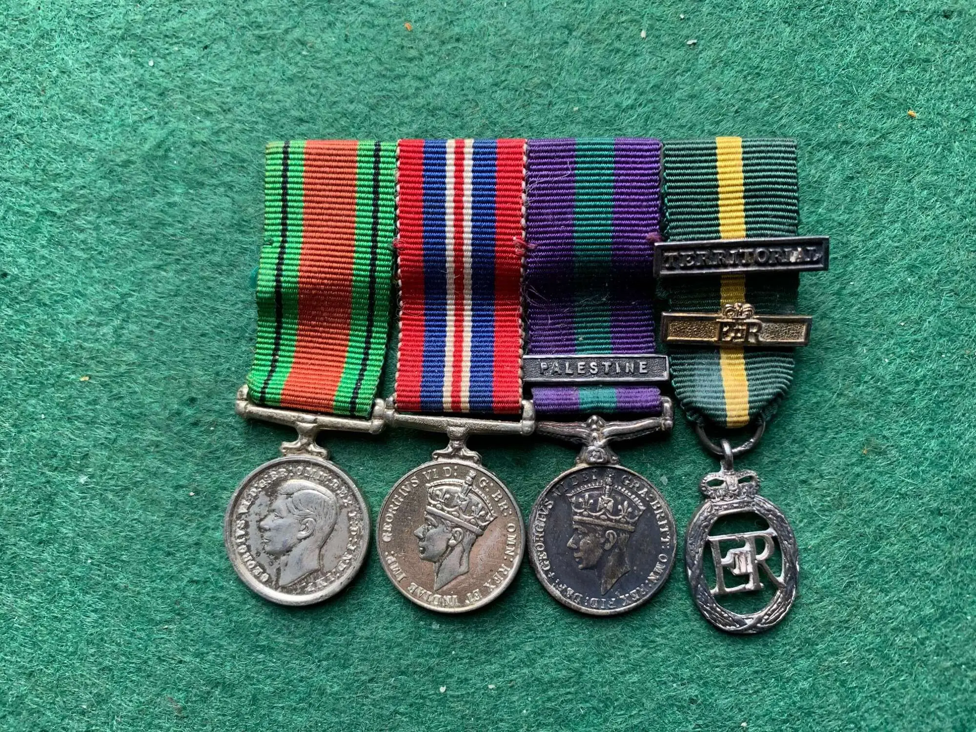 Ensemble de miniatures Inc WW2 – Palestine (début) et médaille de long service TA