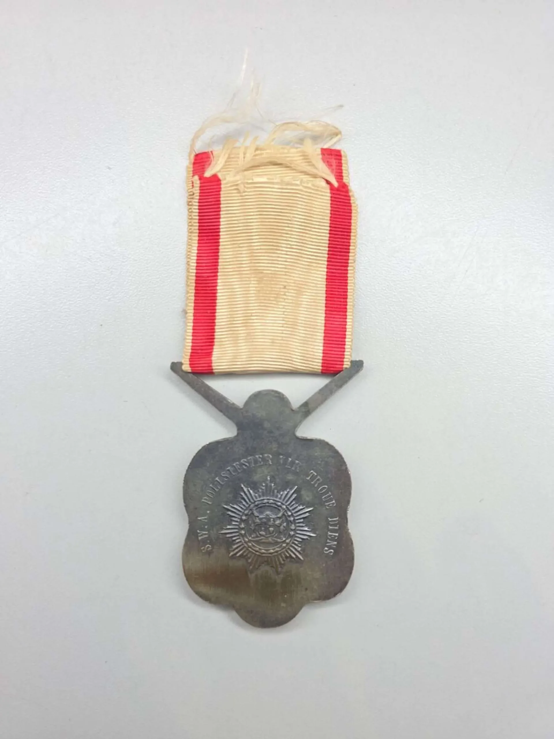 Médaille de la police du Sud-Ouest africain pour service fidèle